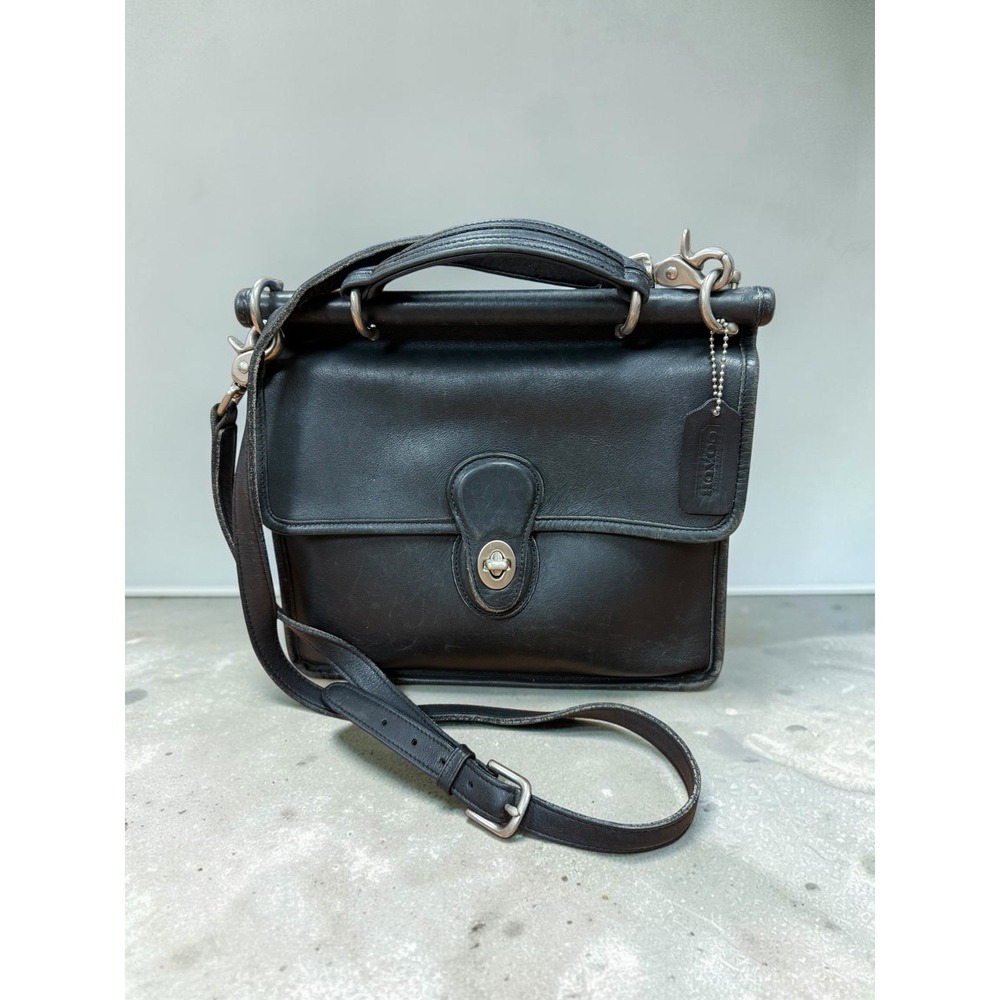 Vintage 1999 Coach Willis 9927 Black Glove Leather Nickel Crossbody Bag USA Era